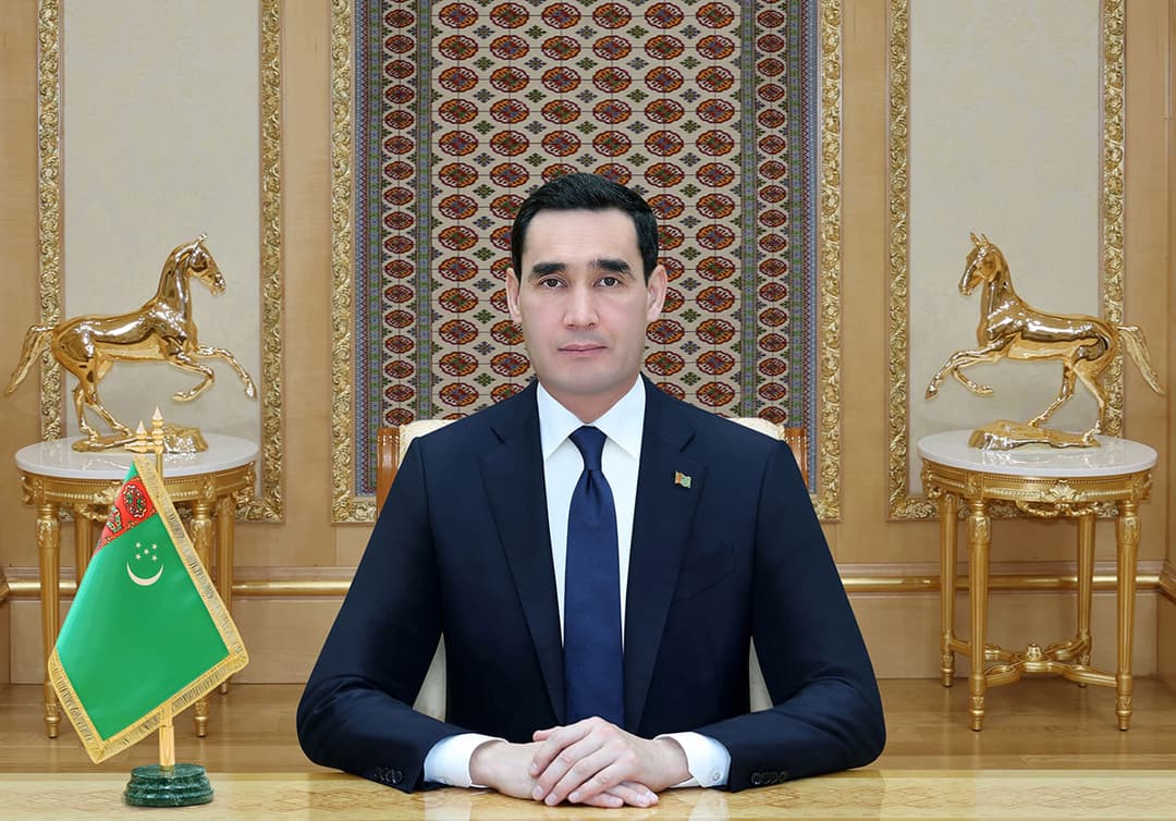 Президент Туркменистана поздравил участников конференции к 30-летию Института государства, права и демократии
