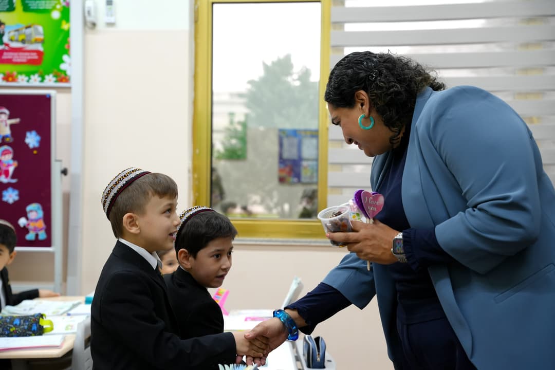 Halkara hyzmatdaşlar Türkmenistanda inklýuziw bilimiň ornaşdyrylyşy bilen tanyşdylar