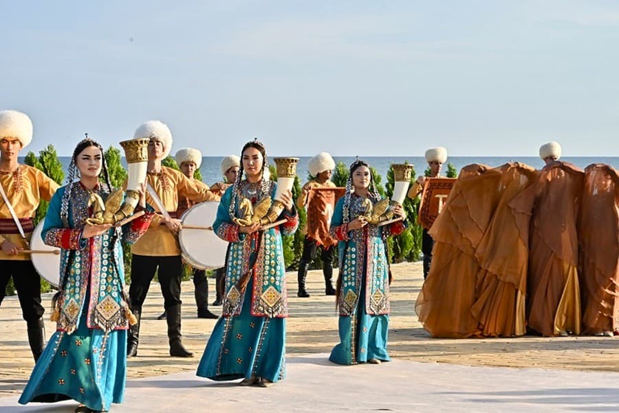 Türkmenistan Awazada halkara milli tagamlar festiwalyny geçirdi