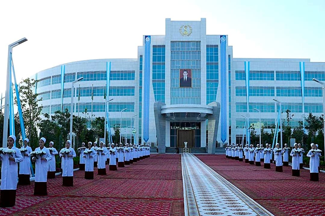 Gahryman Arkadagymyz «Arçman» şypahanasynda täze bejeriş merkeziniň açylyş dabarasyna gatnaşdy