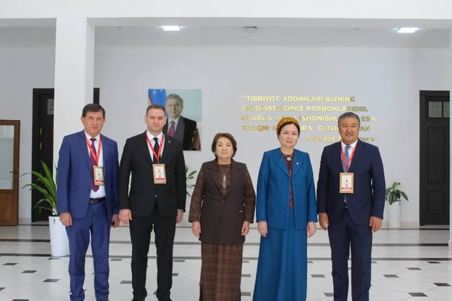 Türkmenistanyň Döwlet lukmançylyk uniwersitetiniň wekiliýeti Özbegistanda halkara sammite gatnaşdy
