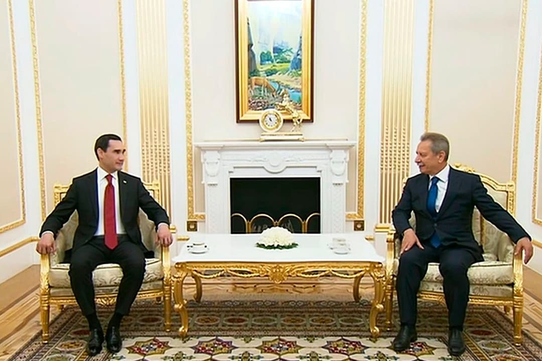 Türkmenistanyň Prezidenti we «Çalik Holding» kompaniýalar toparynyň ýolbaşçysy hyzmatdaşlygyň meselelerini maslahatlaşdylar