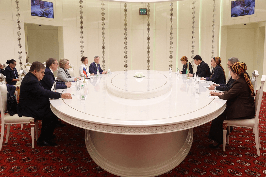 Awazada Türkmenistanyň we Russiýanyň parlament ýolbaşçylarynyň gepleşikleri geçirildi