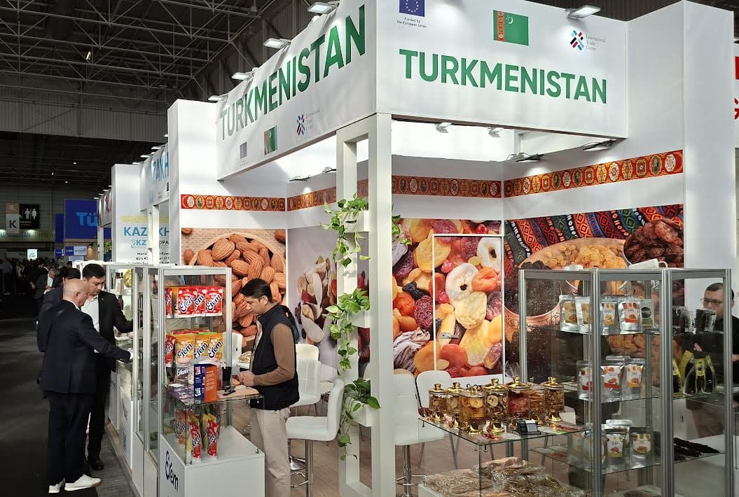 Turkmen producers showcase their products at the international "SIAL Paris" exhibition