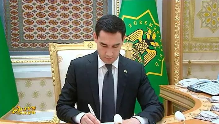 Президент Туркменистана подписал указ о помиловании 1054 граждан